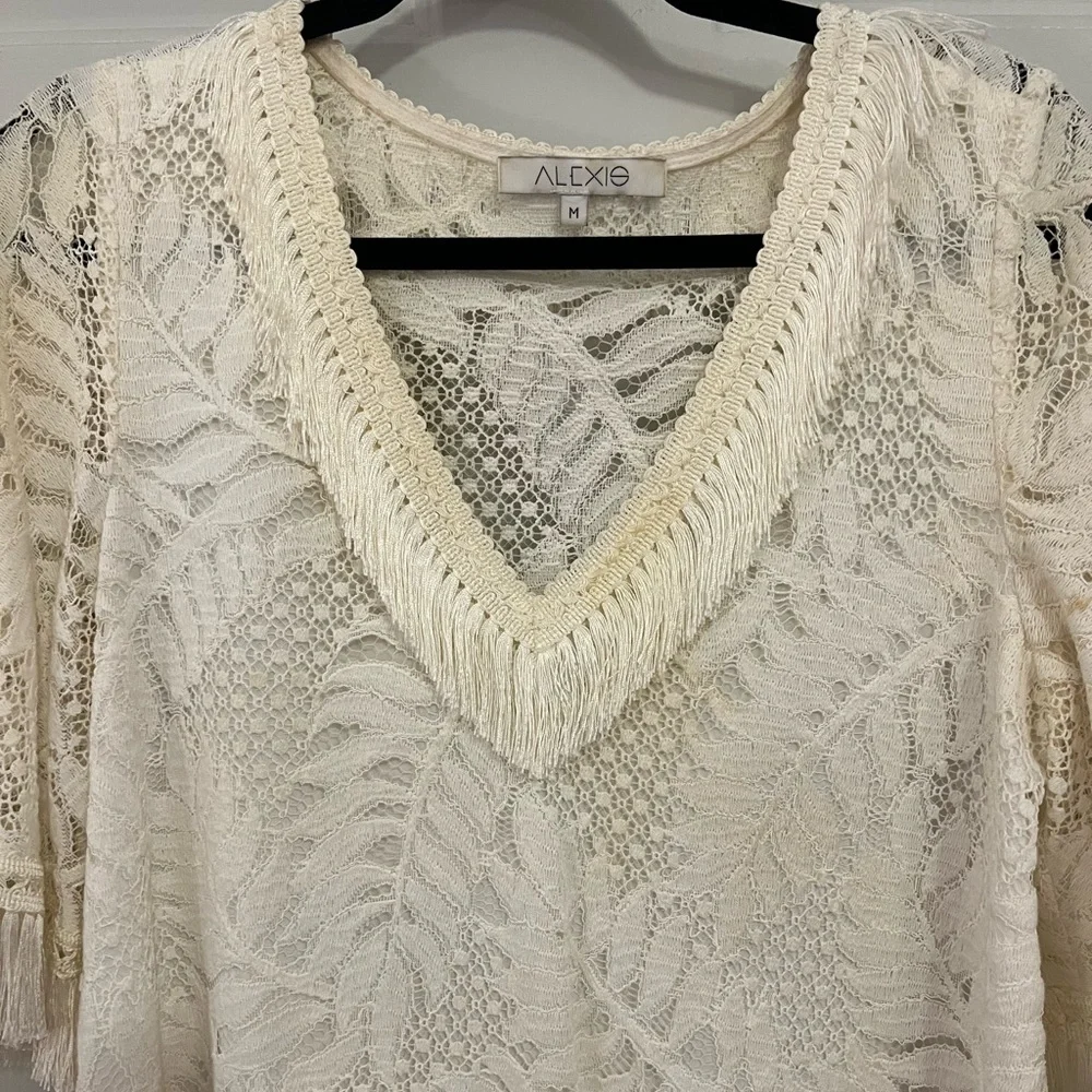 White Fringe Top size M - Picture 2 of 9